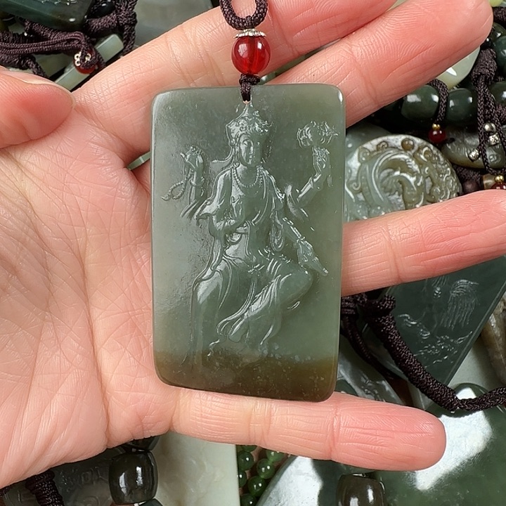 和田玉颈饰未镶嵌