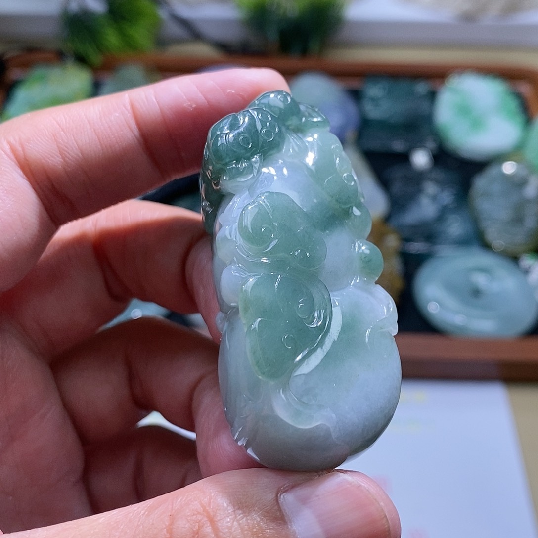 【闪购商品】翡翠颈饰未镶嵌葫芦