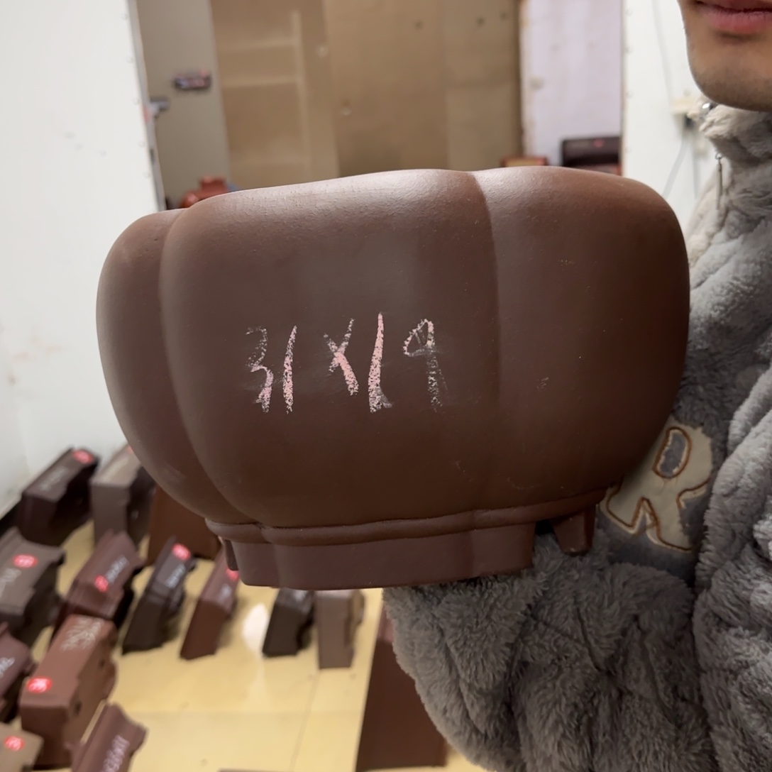 紫砂花盆呜呜呜呜