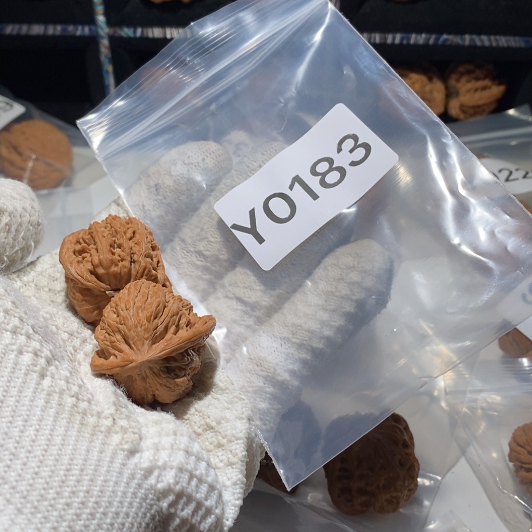 七***鱼吊坠文玩核桃35全品密纹