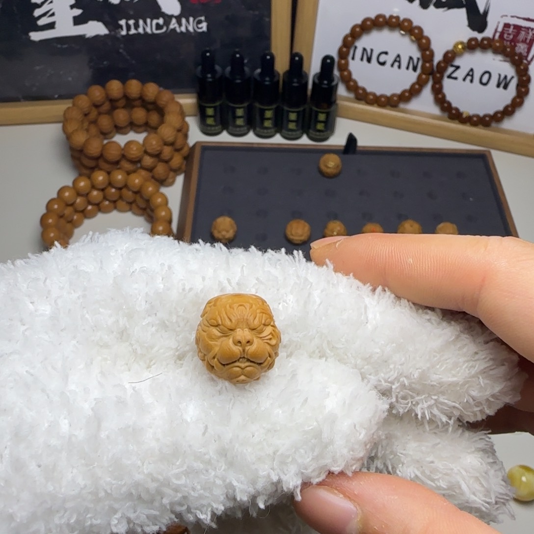 猴头核桃手串风****响狗王