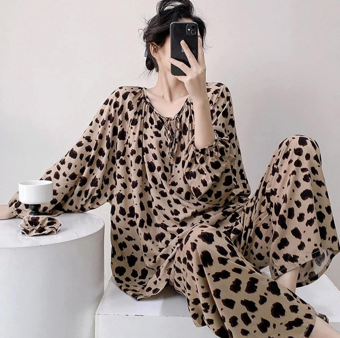 【Lektur】薄款睡衣套装豹纹上衣长款家居服长袖家居服套装