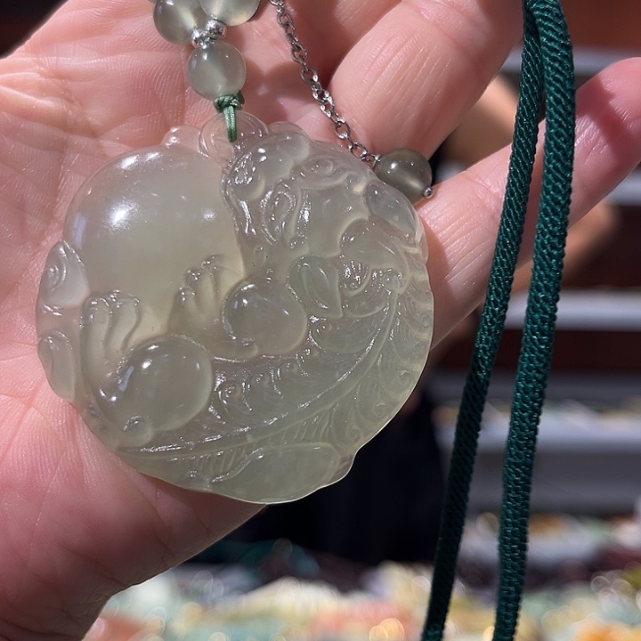 岫玉未镶嵌毛衣链