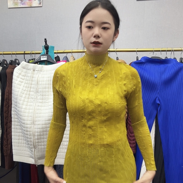 特价不退不换黄色