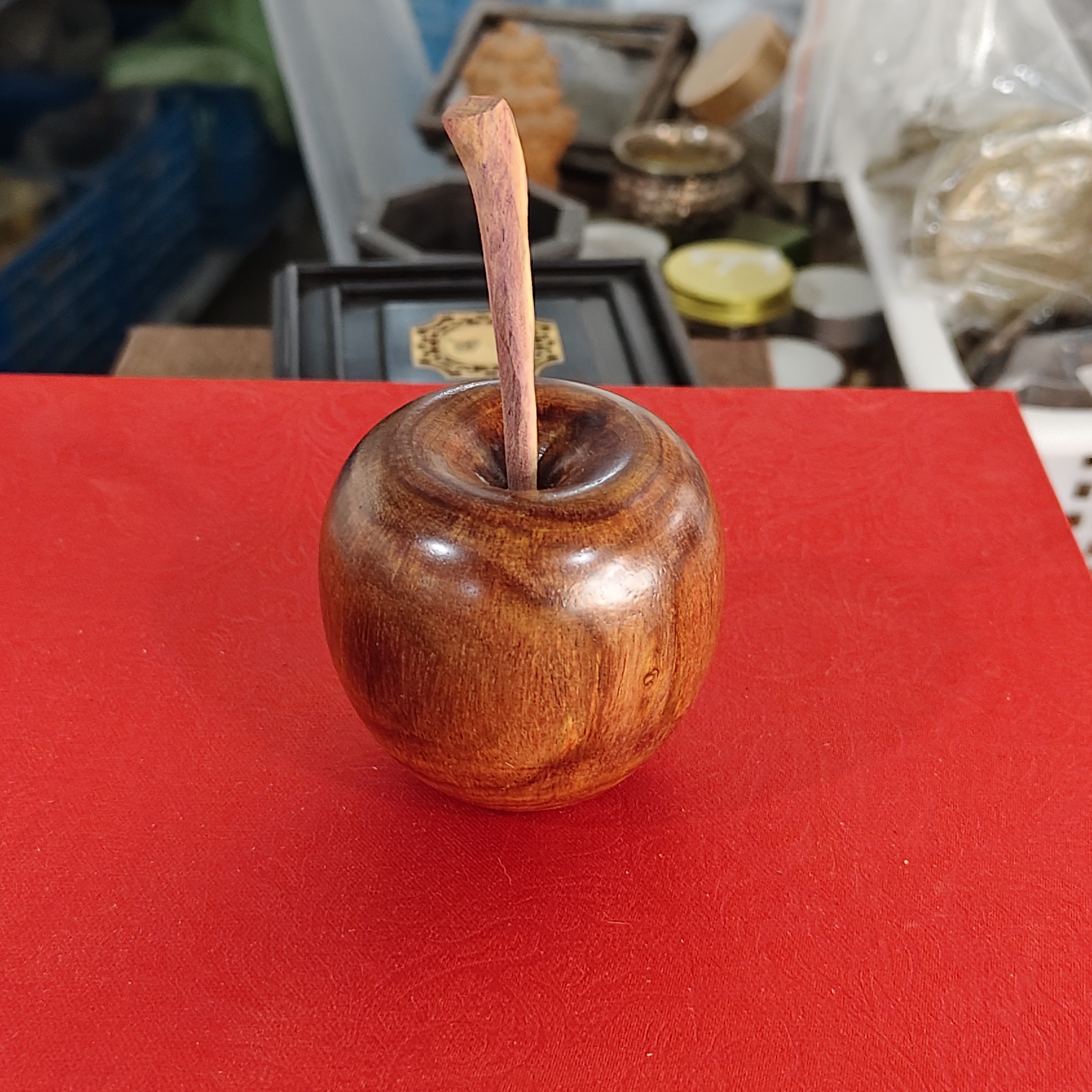 897 越南黄花梨整木苹果摆件