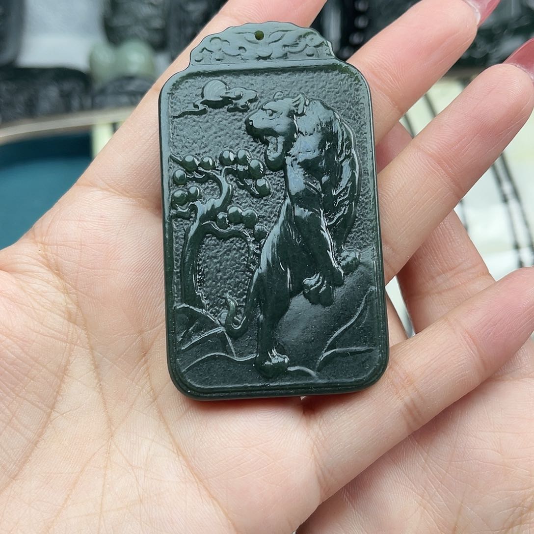 和田玉颈饰未镶嵌涵