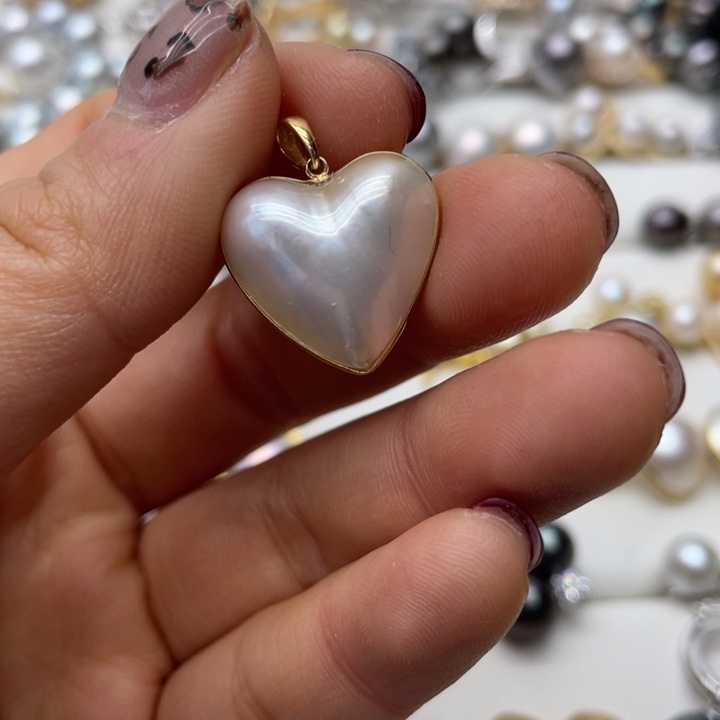 拼合珍珠（马贝珠）吊坠(不含链)18K金镶嵌