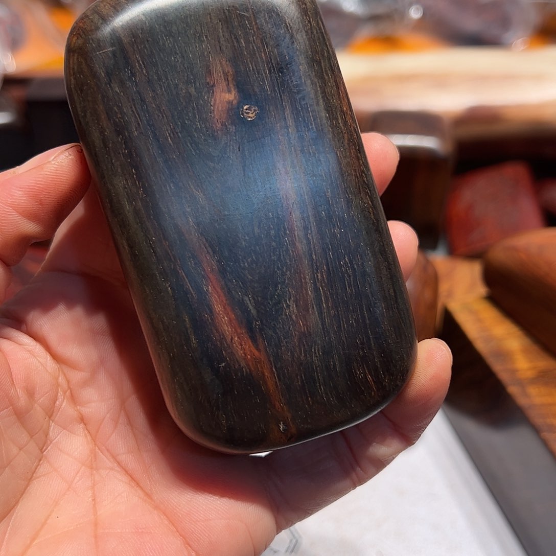 交趾黄檀（大红酸枝）兜***y