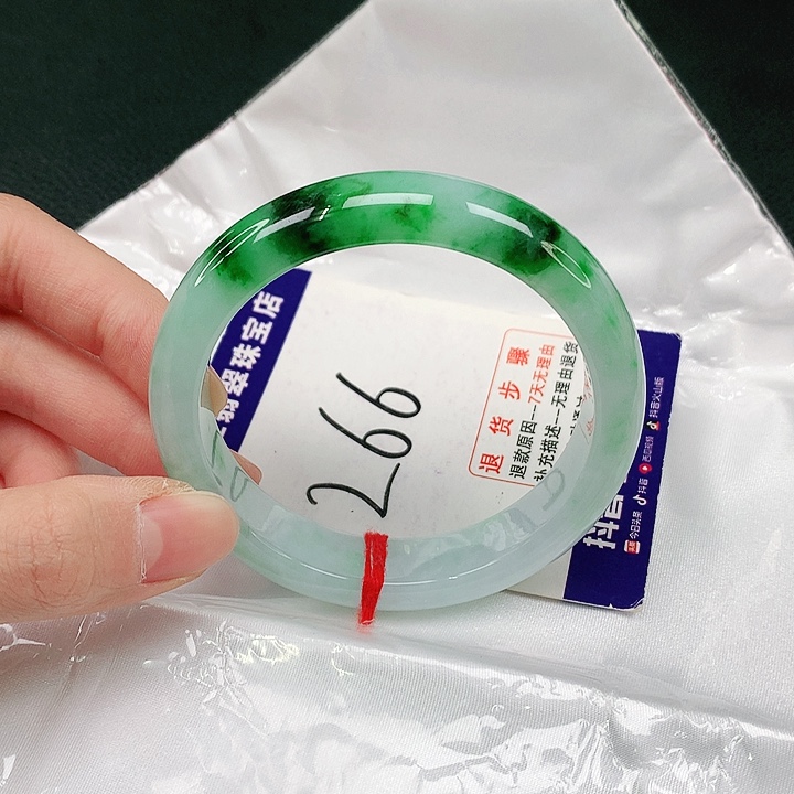 未镶嵌手镯翡翠翡翠手镯