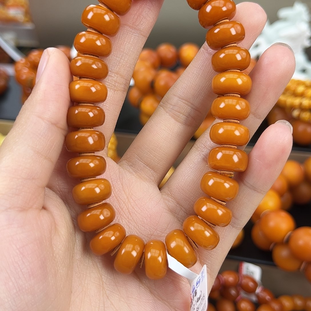 琥珀颈饰未镶嵌蜜蜡