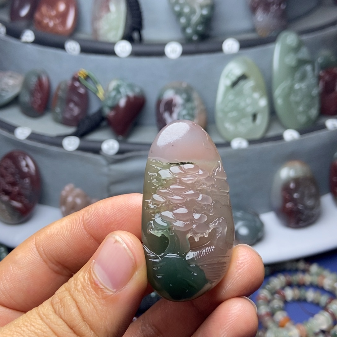 无***果玛瑙/玉髓未镶嵌颈饰