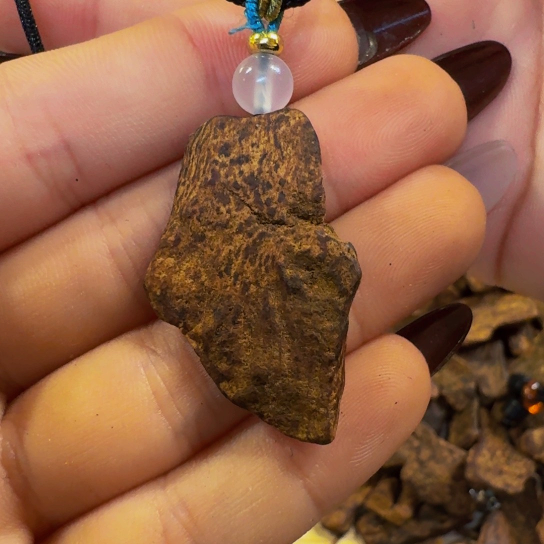 沉香吊坠红土红土红土