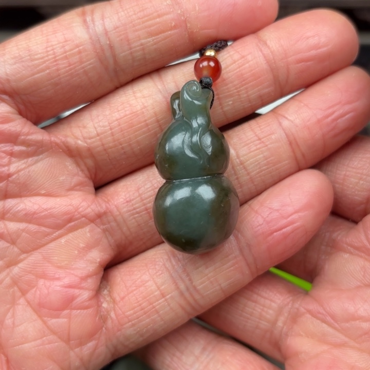 和田玉吊坠未镶嵌Z*R