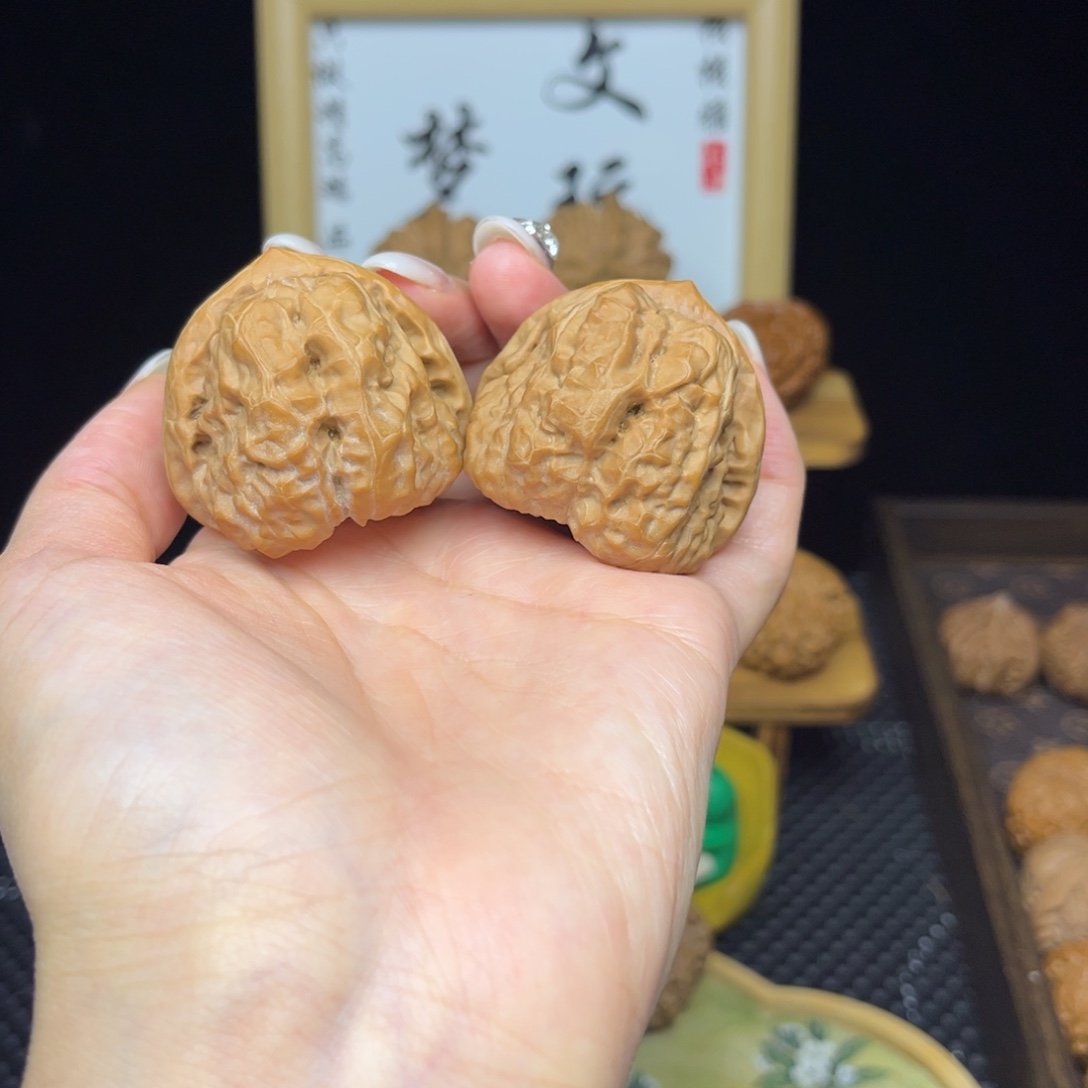 文玩核桃吊坠三角蛙42白茬