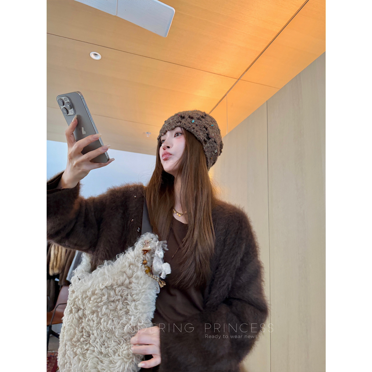 钱美西 进口羊毛皮毛一体百搭氛围感卷毛贝壳包包手拎单肩包时髦