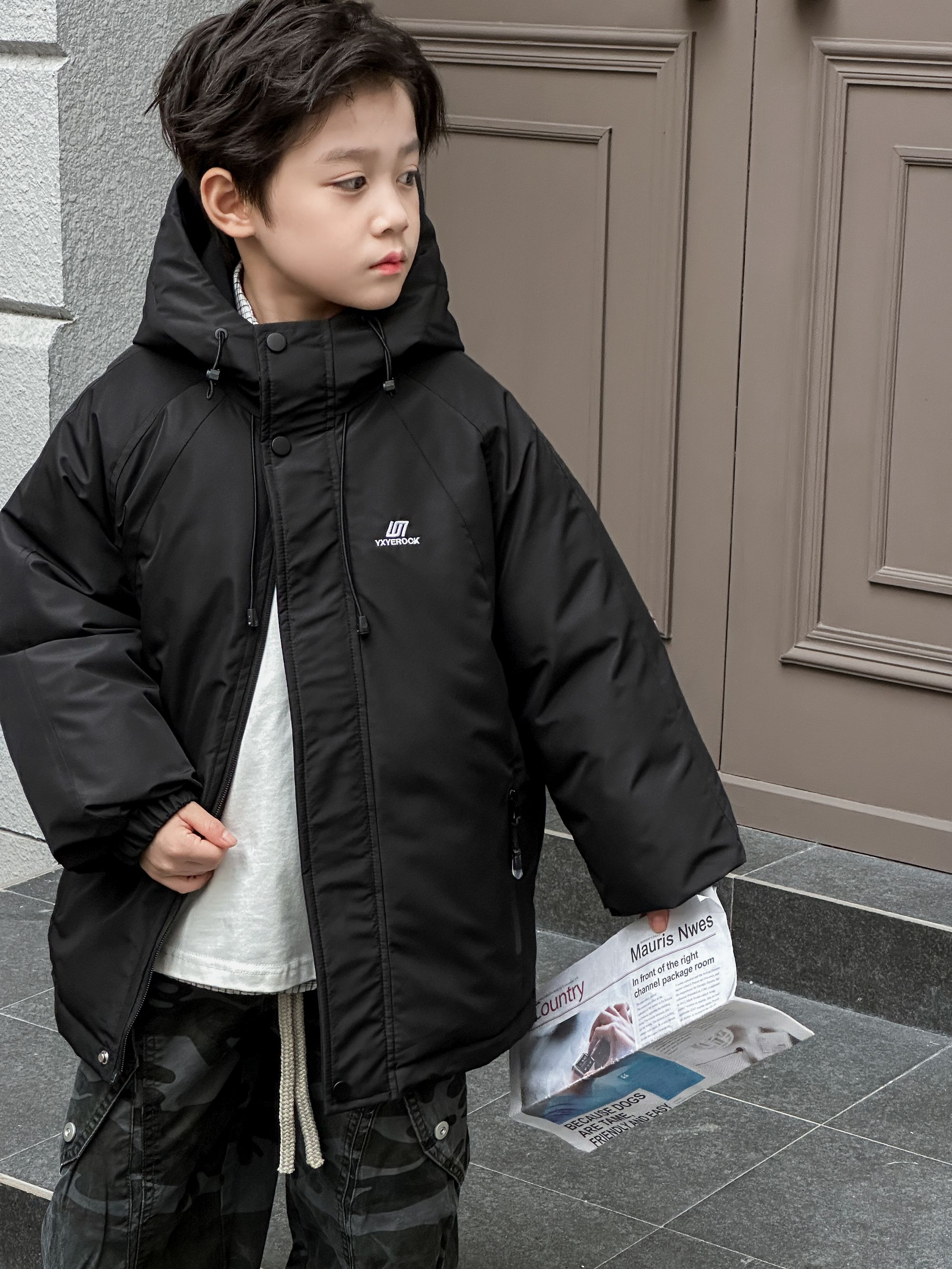 2025炸街潮款新款女男童纯色保暖万针刺绣外套女童冲锋衣棉服