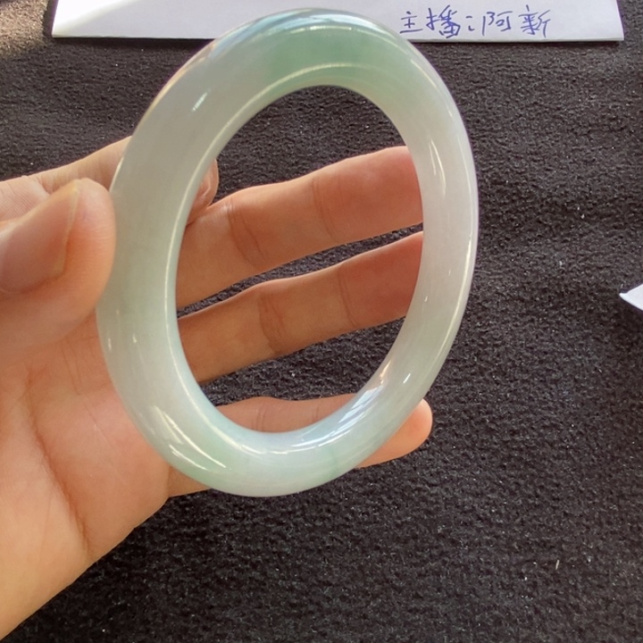 翡翠未镶嵌手镯手镯