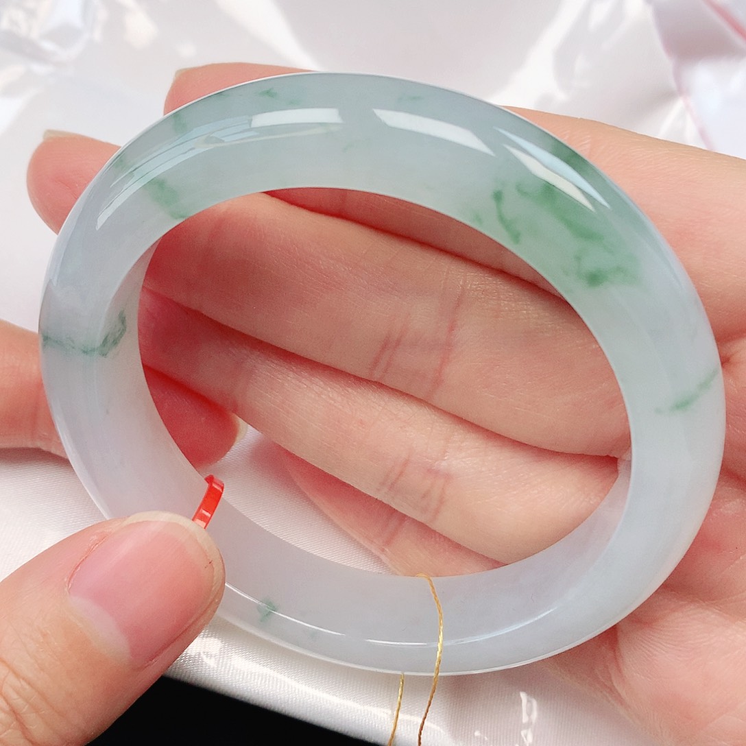 翡翠手镯未镶嵌抖音750