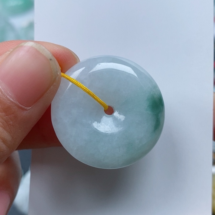 翡翠颈饰未镶嵌尺寸29/6.2