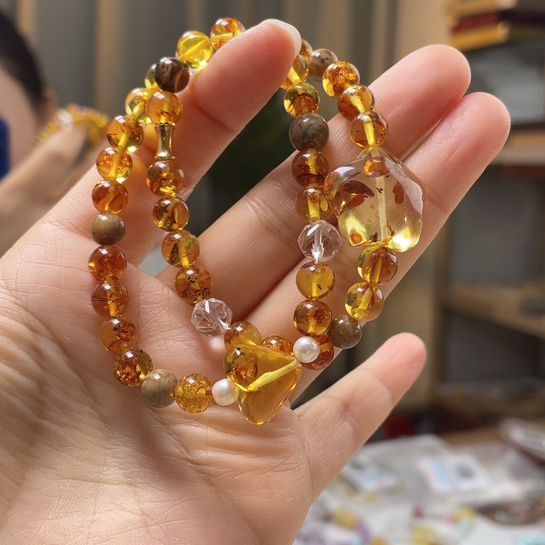 琥珀裸石未镶嵌琥珀手串