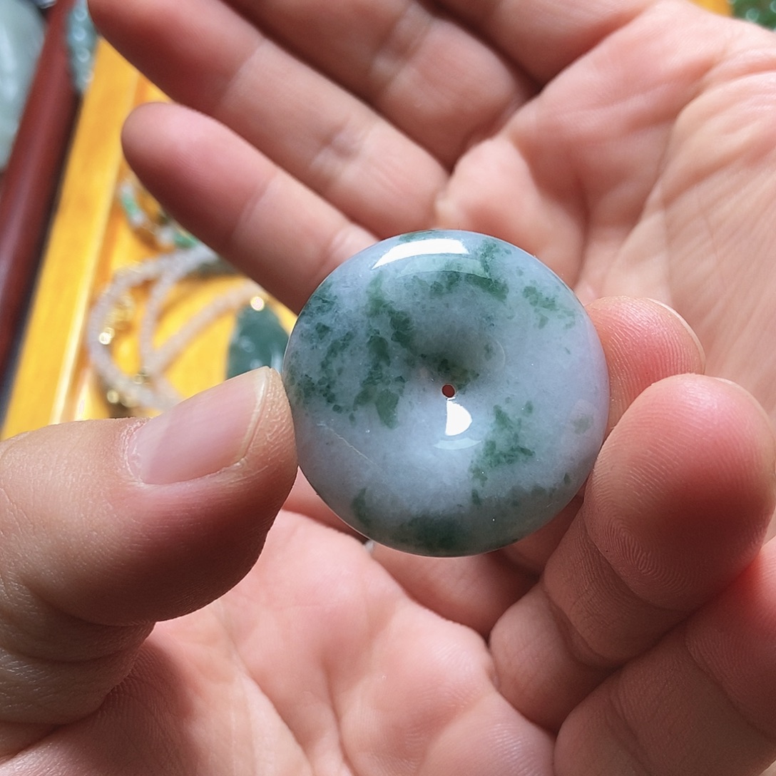 翡翠未镶嵌颈饰翡翠飘花平安扣