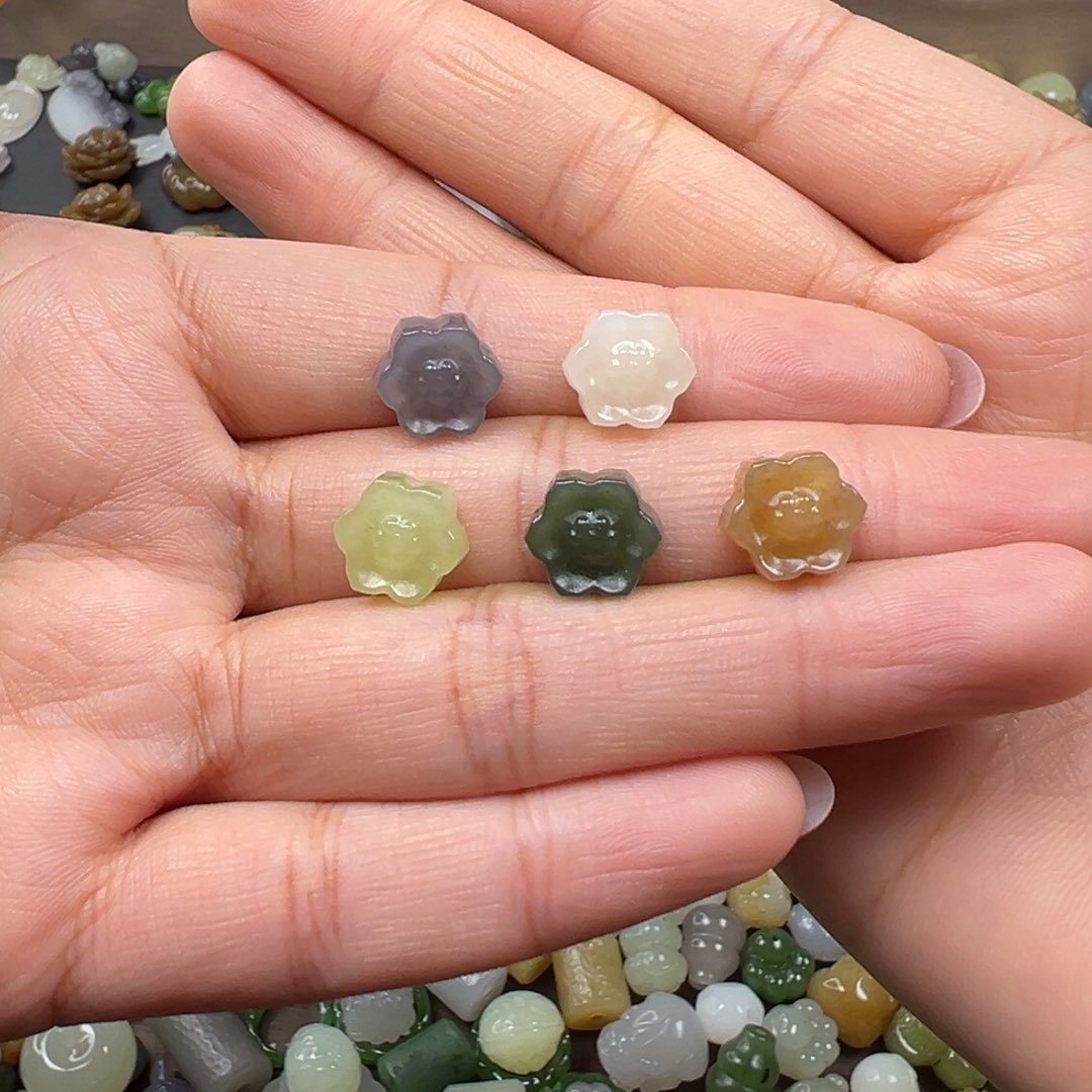 和田玉未镶嵌颈饰58一个多样性发其一