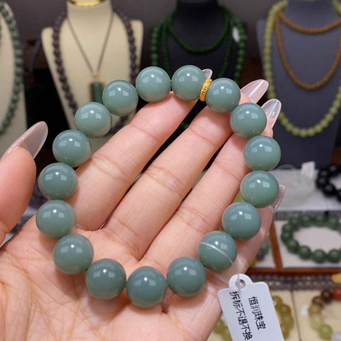 和田玉未镶嵌手串