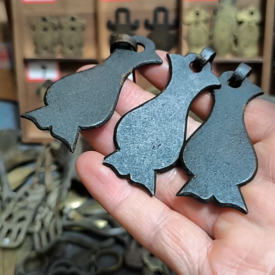 鸿***飛硅胶拉手三个，包浆自然