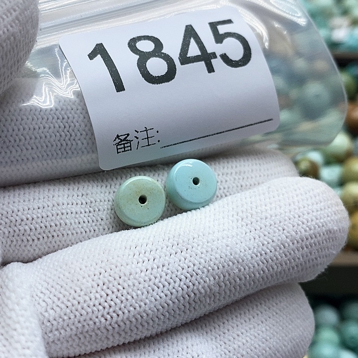 颈饰未镶嵌南红玛瑙