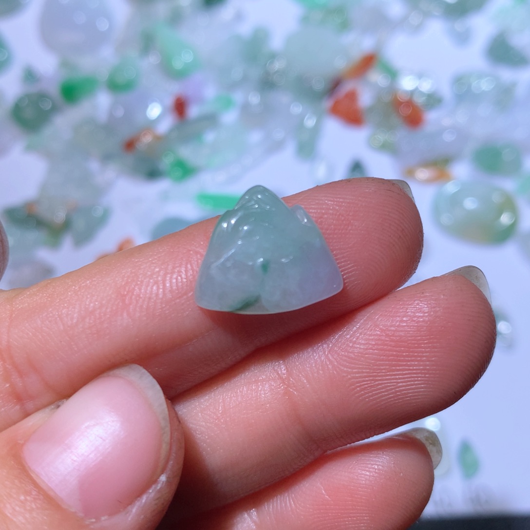 翡翠颈饰未镶嵌山