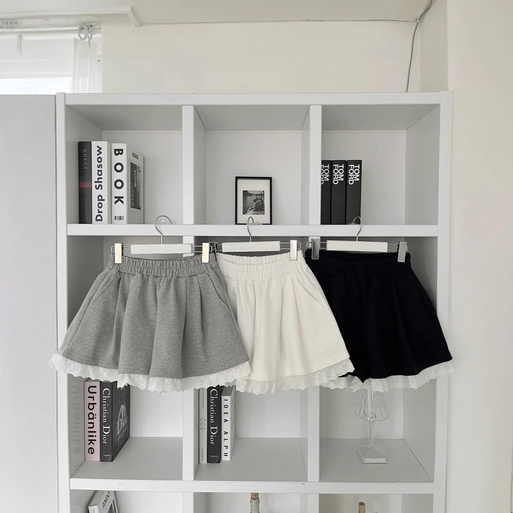 设计感蕾丝花边白色短裤女休闲运动裤夏季宽松阔腿裤百搭a字裤子