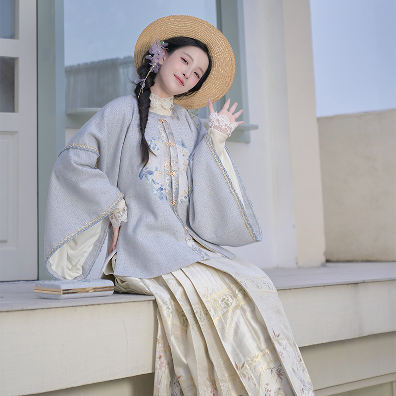 【鸢尾日记】明制方领补服小香风汉服粗花呢银狐绒加厚里衬