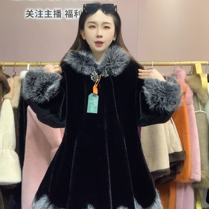 雪中皇后中款气质外套