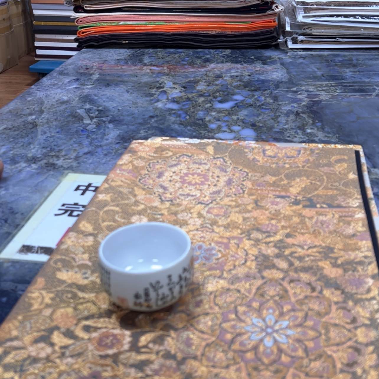 【闪购商品】陶瓷马克杯带盖勺