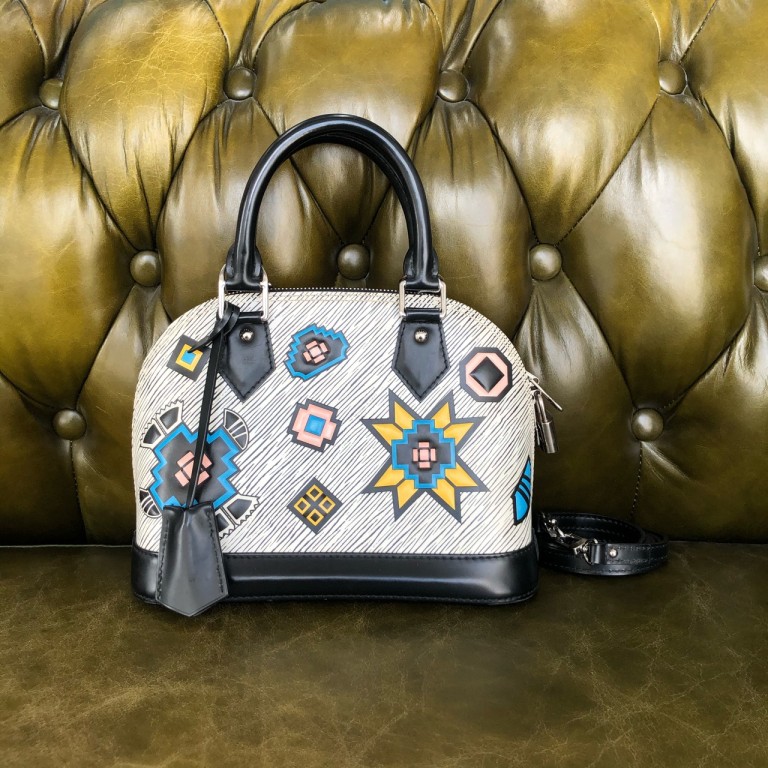 安洁利严选  LV水波纹贝壳手提单肩包 WH501005