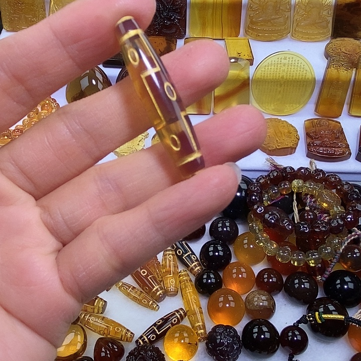 琥珀未镶嵌吊坠(不含链)天然缅甸琥珀金棕九眼天珠