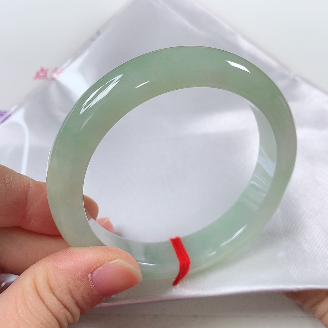 翡翠手镯未镶嵌①③①