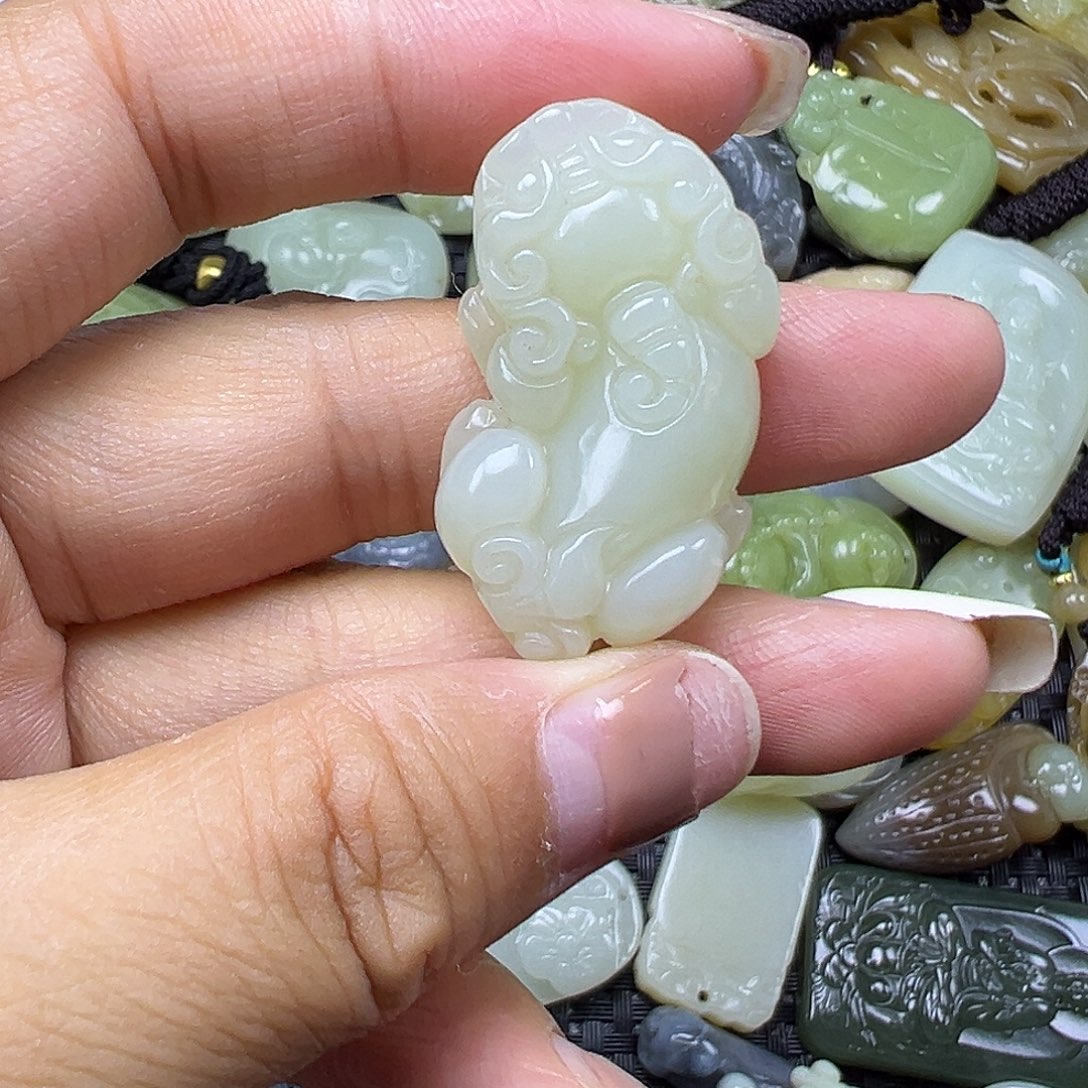 和田玉未镶嵌颈饰手链款