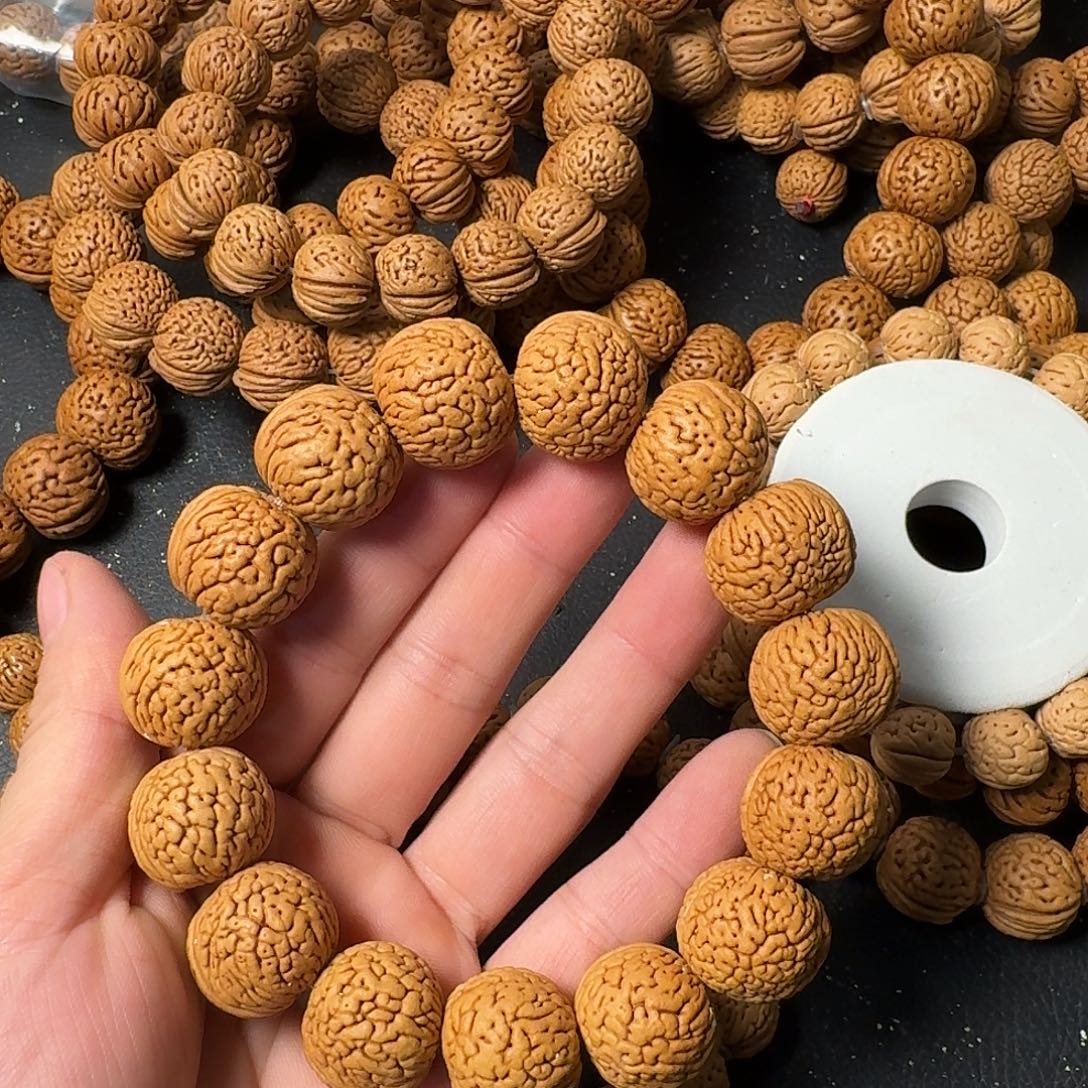 一***好吊坠桃核野生肌肉手串