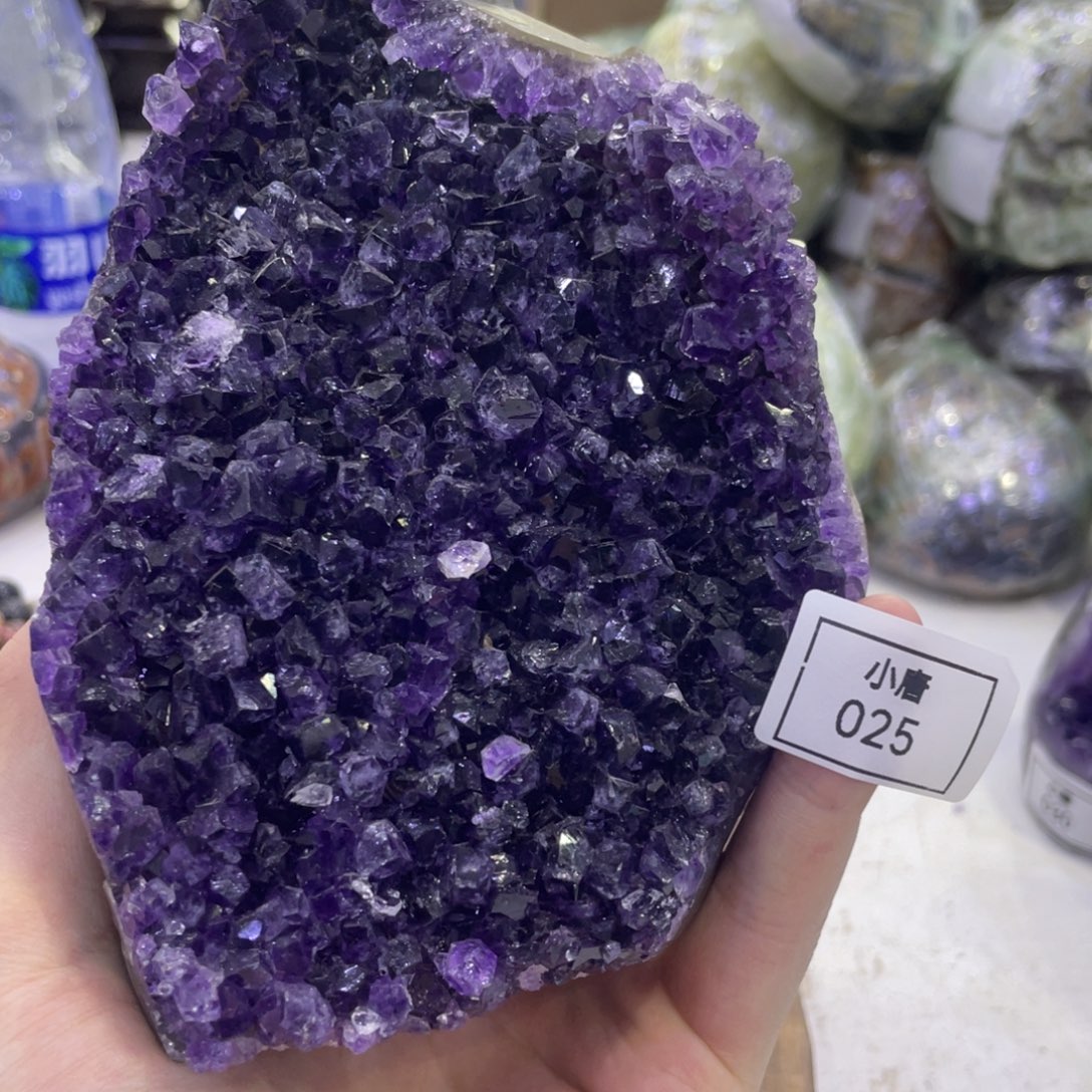 未镶嵌水晶大型摆件（非配饰）