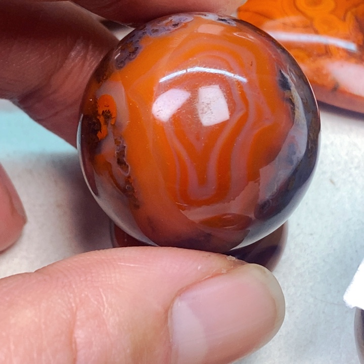 自***￥玛瑙/玉髓未镶嵌玛瑙