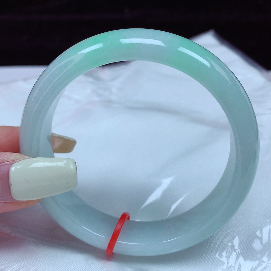 翡翠手镯未镶嵌54-55圈