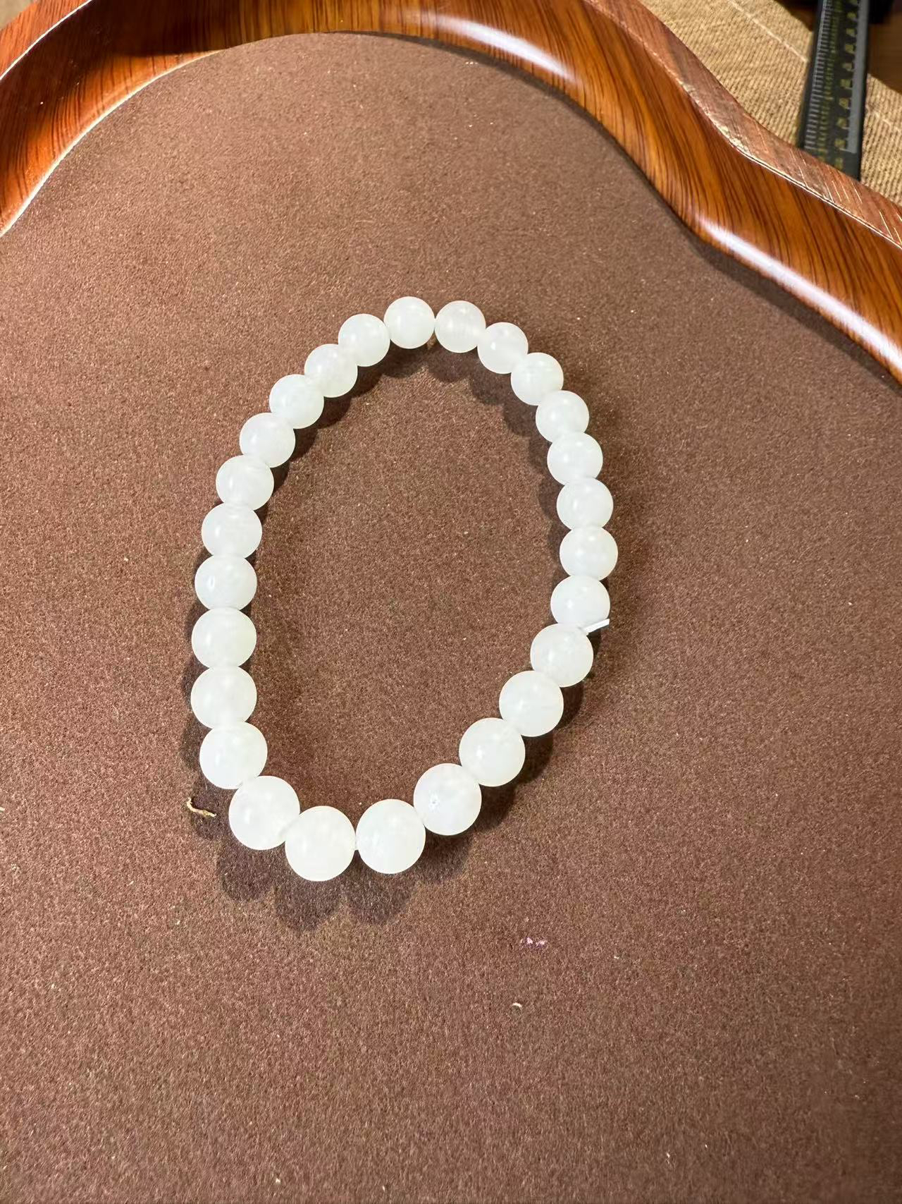 和田玉8米圆珠手串