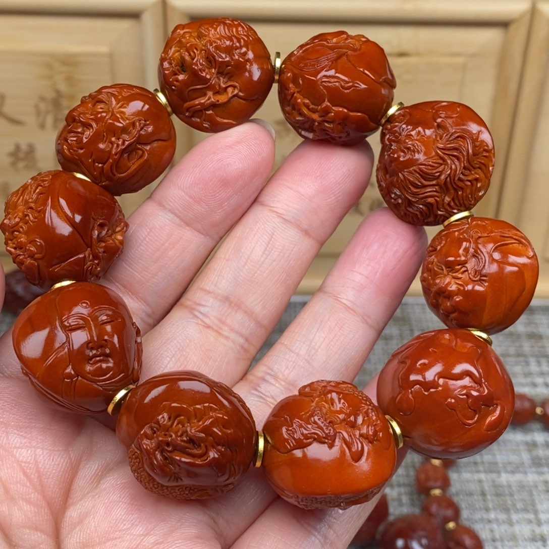 仲***七橄榄核吊坠十八罗汉