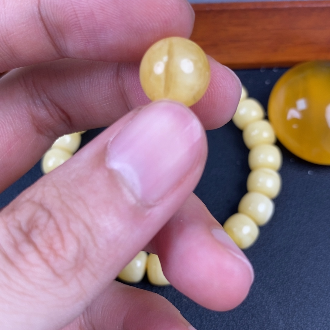 琥珀未镶嵌裸石64