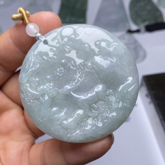 翡翠未镶嵌颈饰翡翠