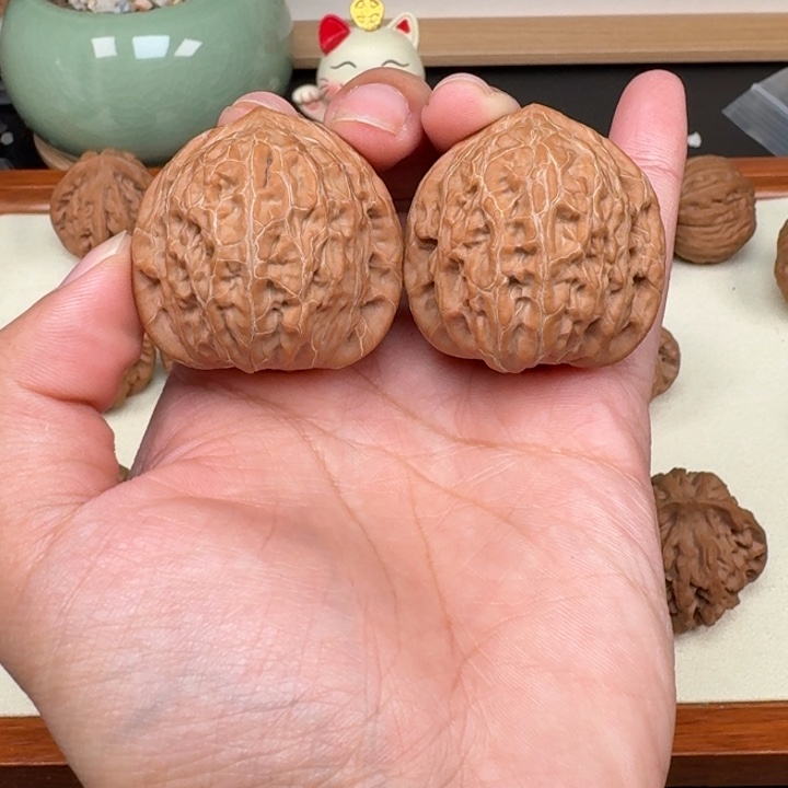 文玩核桃把件全品三角铁锤39