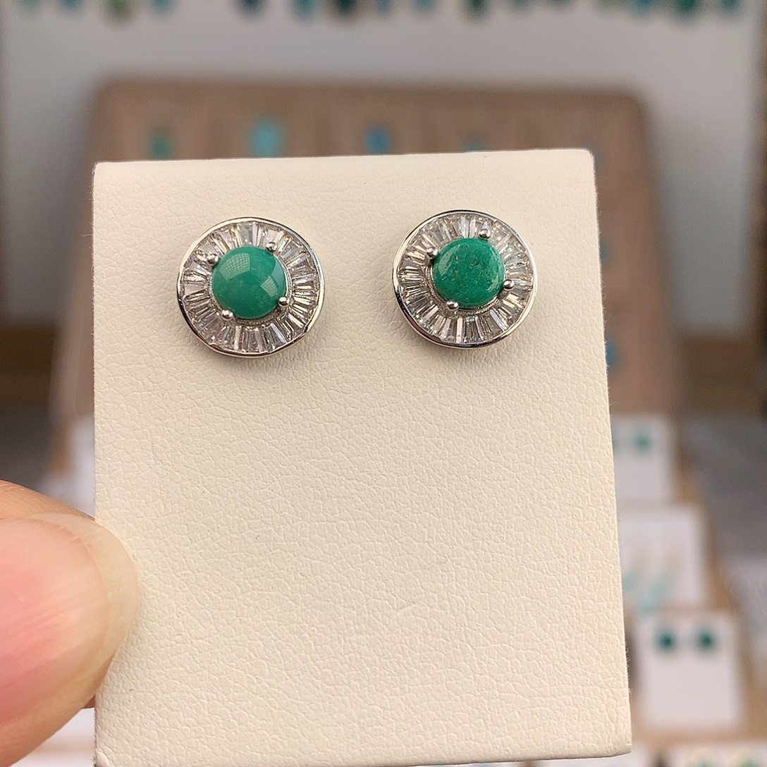 绿松石未镶嵌耳饰