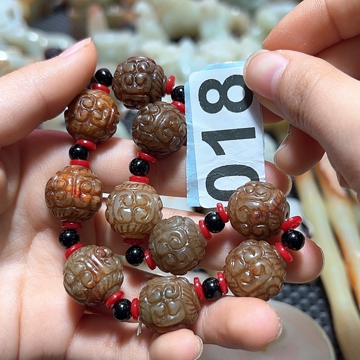 和田玉颈饰未镶嵌