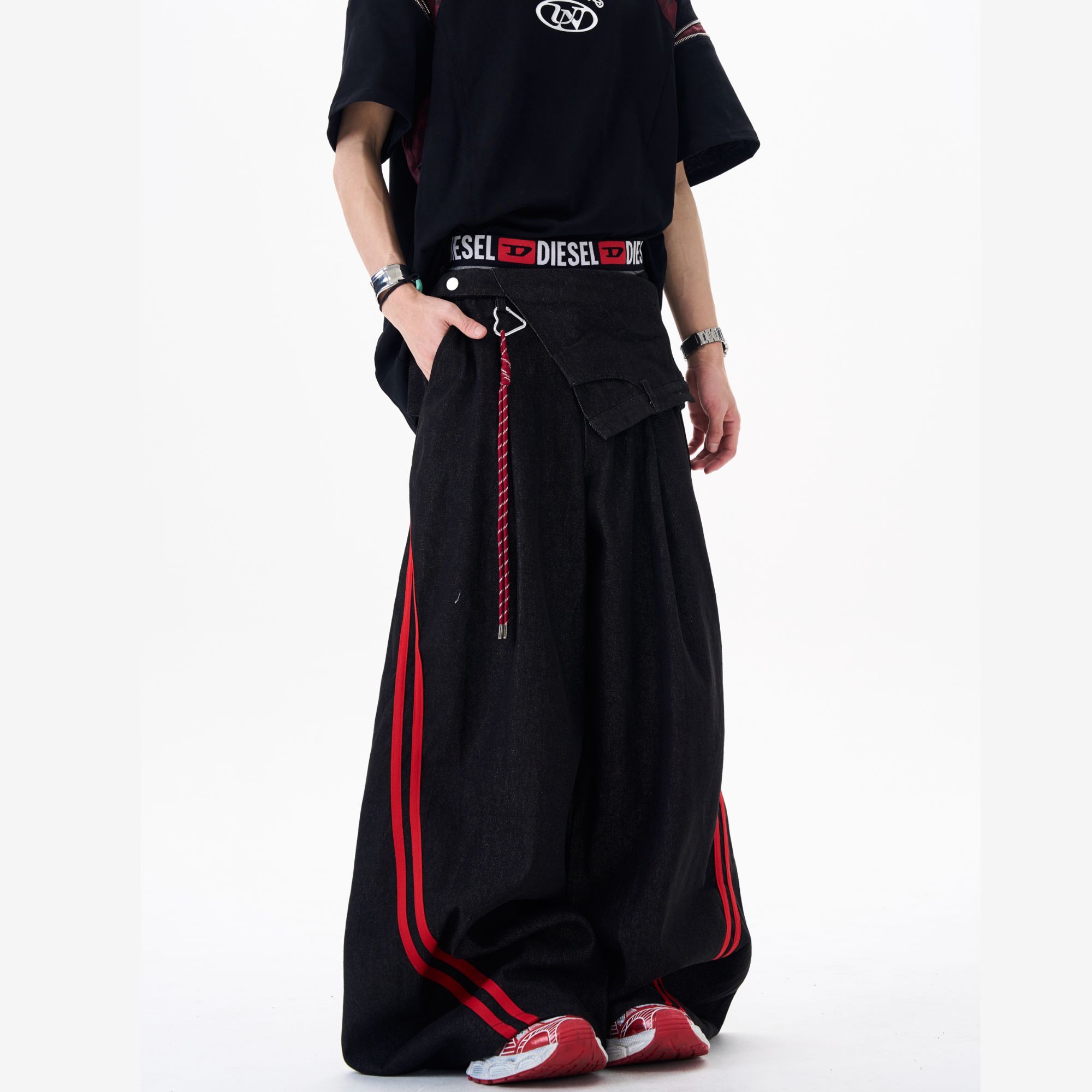 CleanlyGirl 两件套设计加挂件高级感男女撞色条杠阔腿拖地牛仔裤